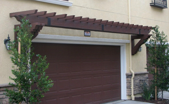 Fypon PVC Trellis System Over Garage Door