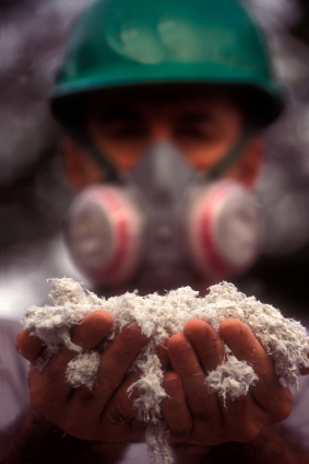 Identifying Asbestos in<br />
the Home Identifying Asbestos in the Home