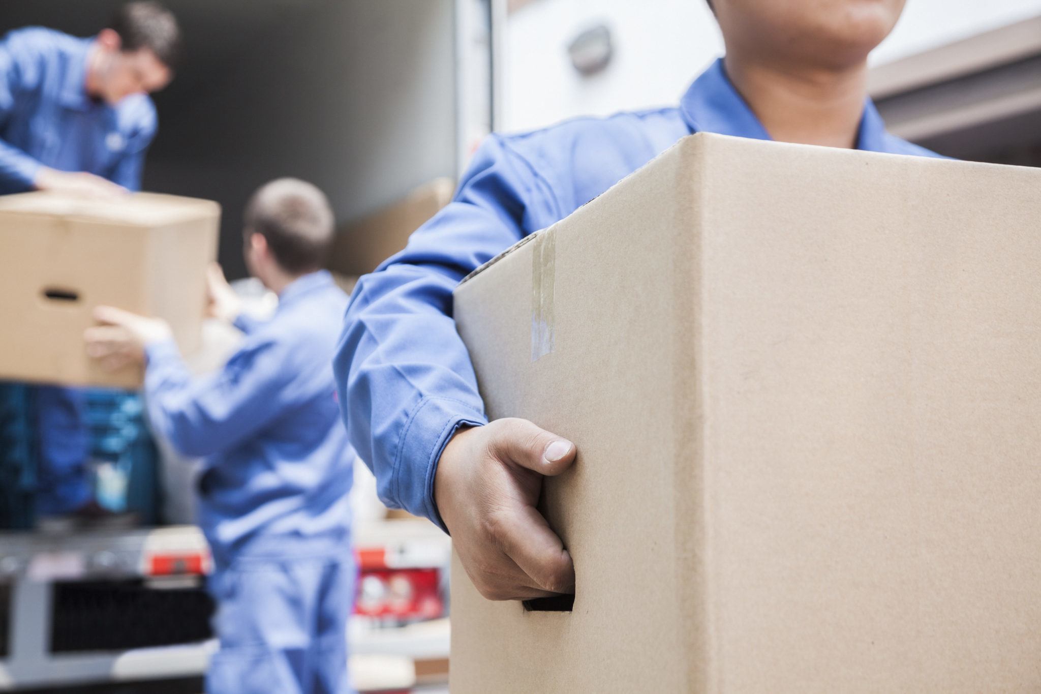 best movers, hire a moving company, hiring moving companies