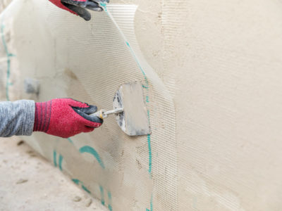 Installing fiberglass on a tub