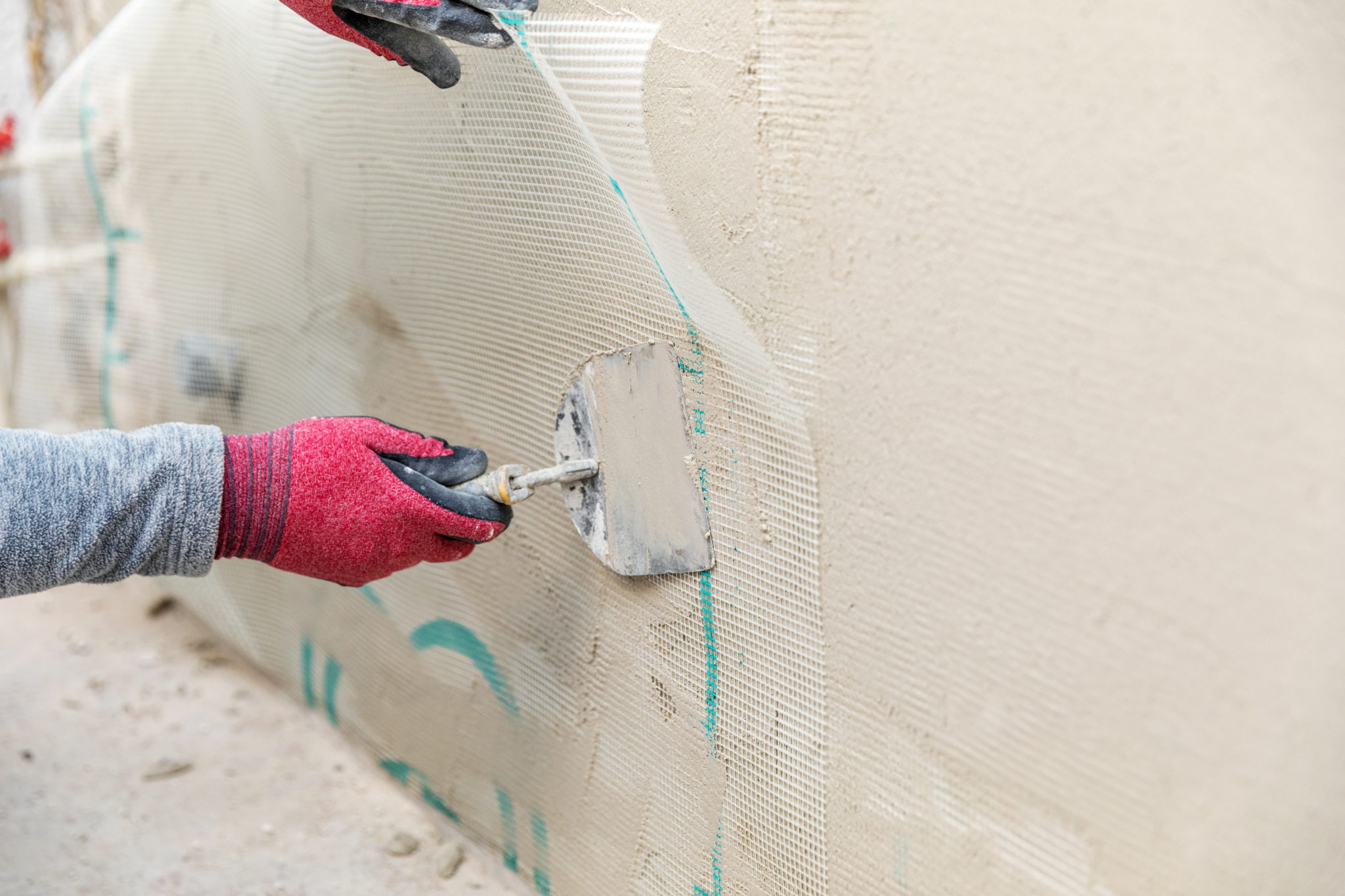 Installing fiberglass on a tub