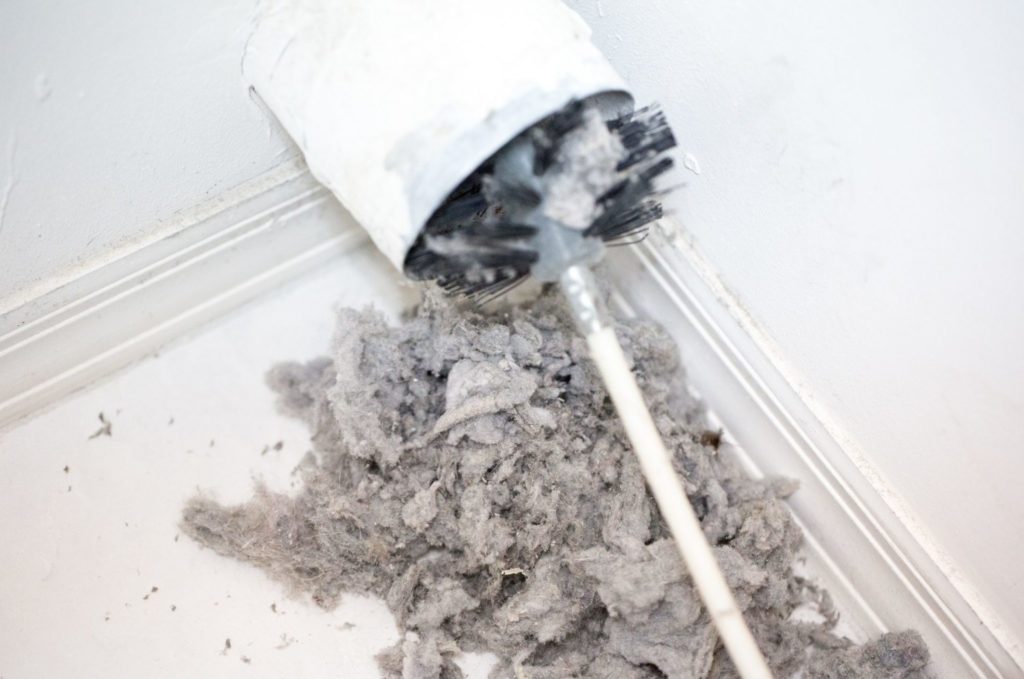 Gardus Lint Eater in Dirty Dryer Vent