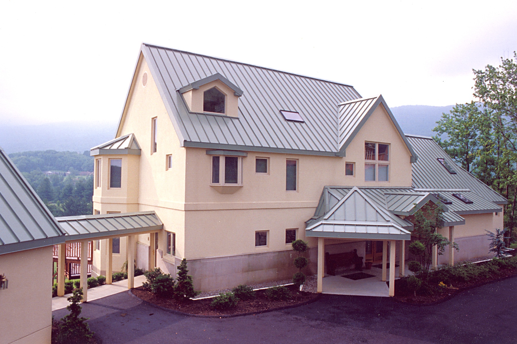 benefits of metal roof