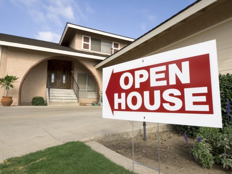 home staging, open house, selling a house