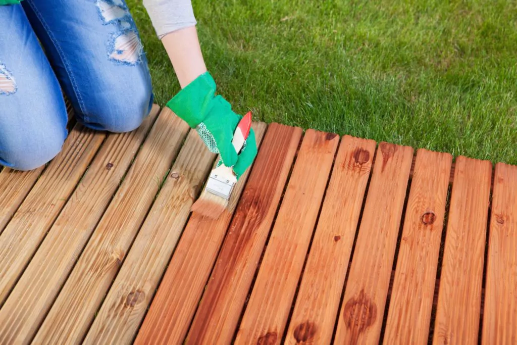 deck stain, wood