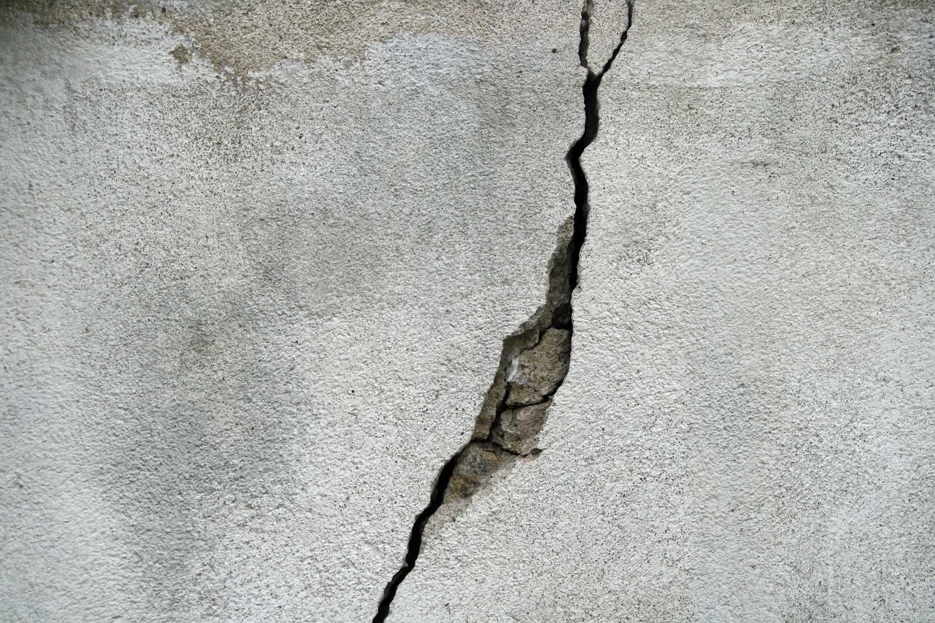 plaster crack, wall crack, ceiling crack