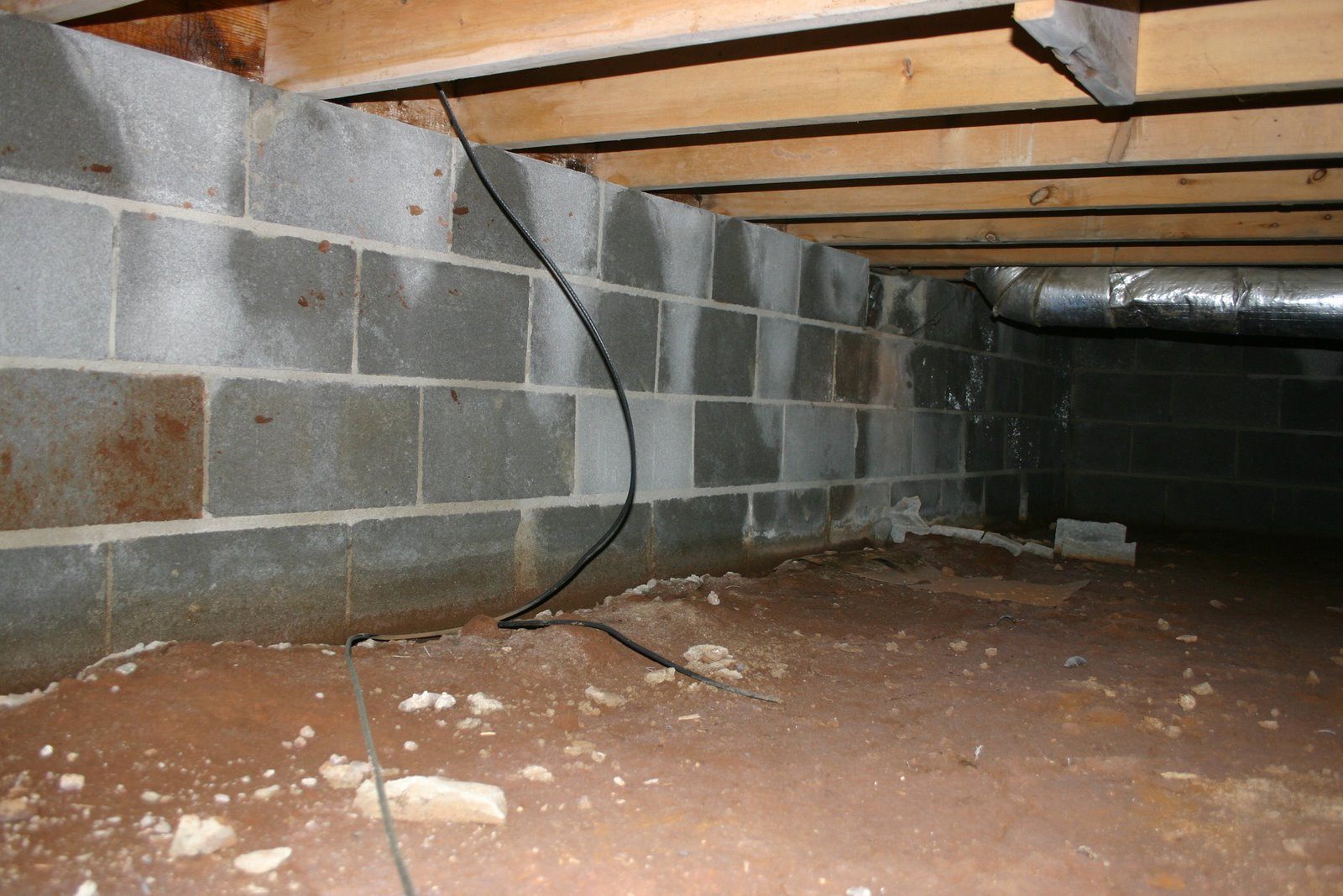 fix wet crawlspace