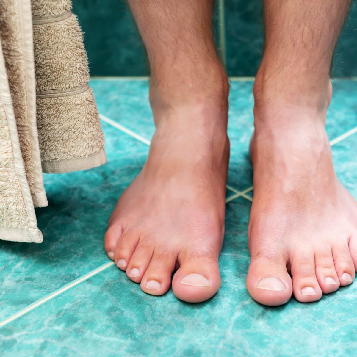 Best Way to Clean Old Bathroom Tile » The Money Pit