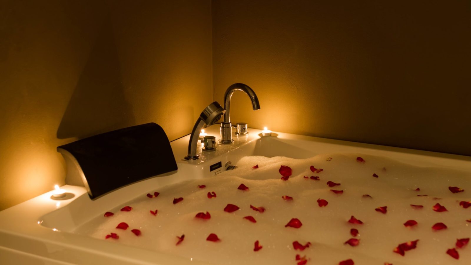 valentines day, romance, bathtub, candles