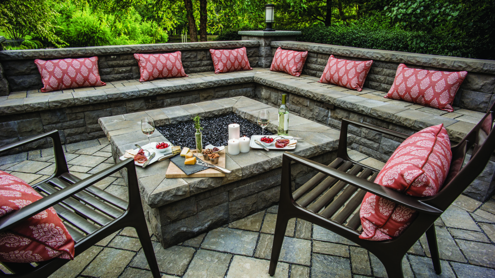 outdoor fire pit, outdoor seating