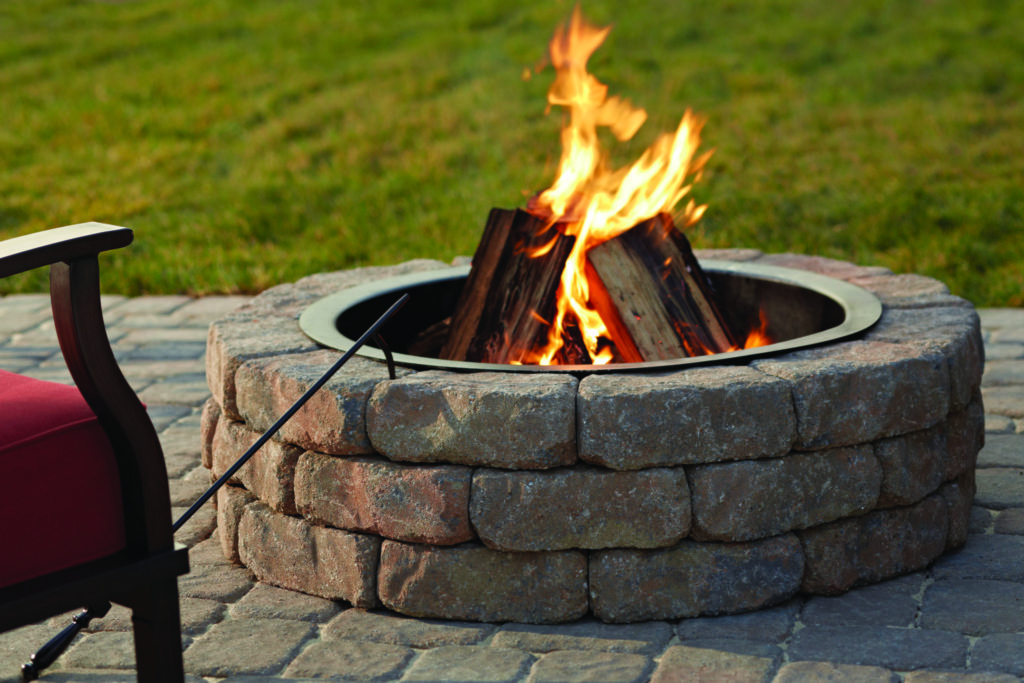 Gas vs Wood Fire Pit: Pros and Cons | The Money Pit