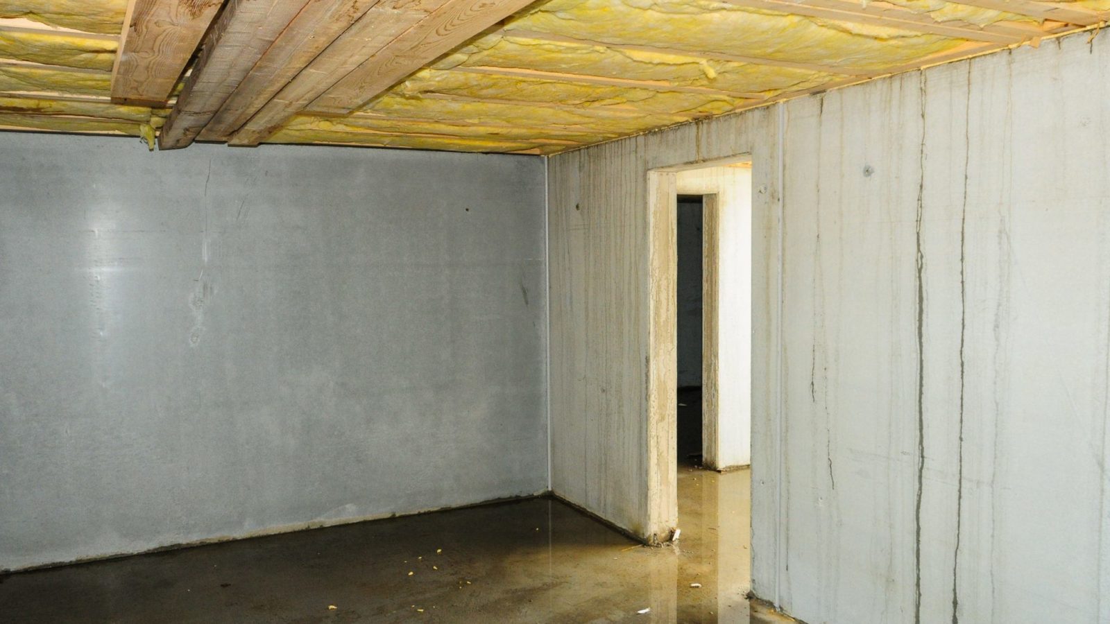 water leaking into basement after heavy rain water leaking into basement after heavy rain