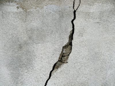 crack in concrete patio