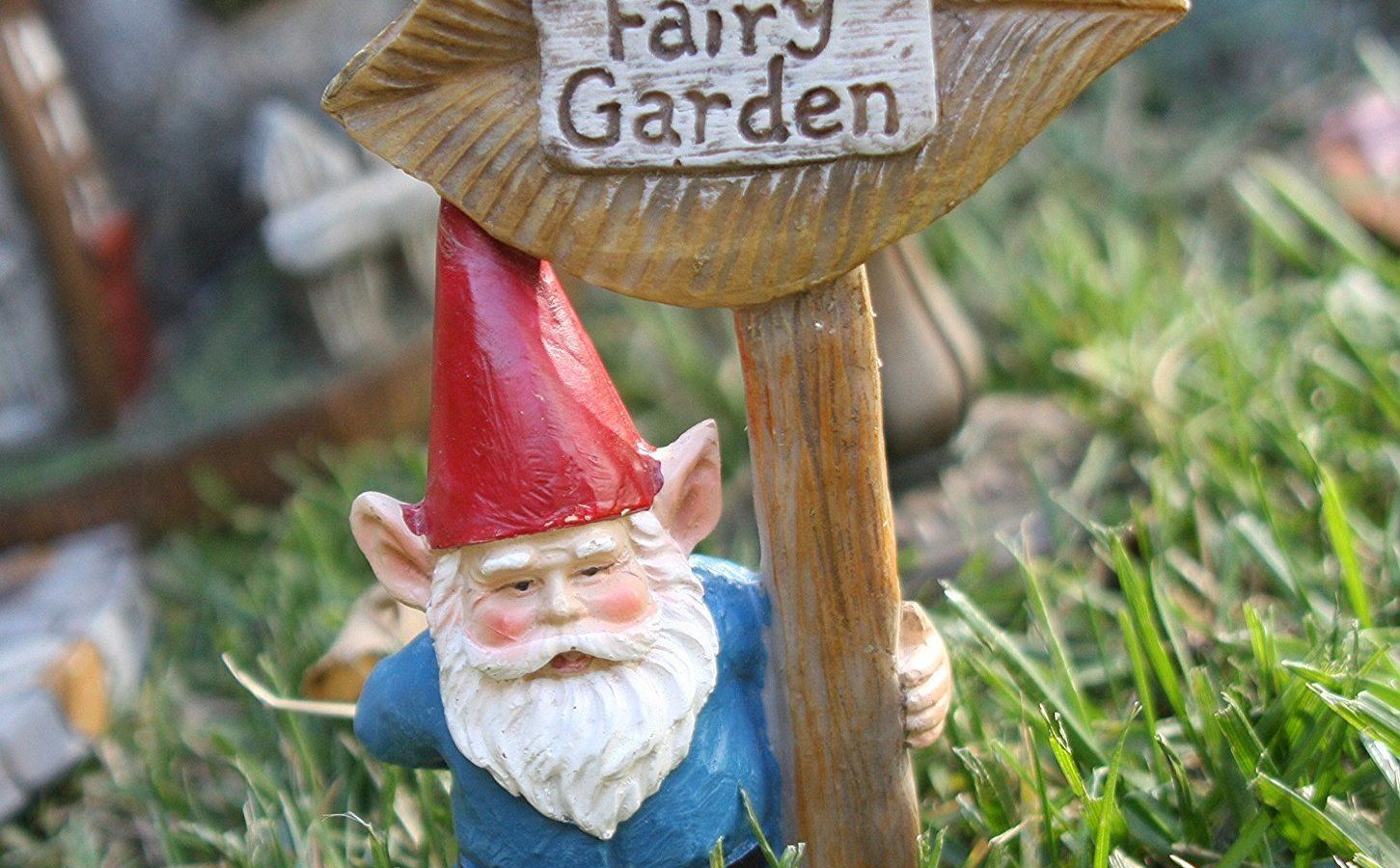 Fairy Garden Reading Gnomes NEW 