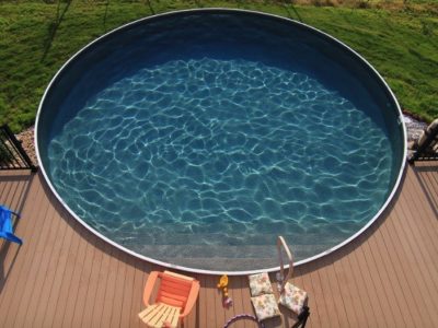 Wood deck around above ground pool