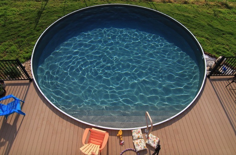 Wood deck around above ground pool