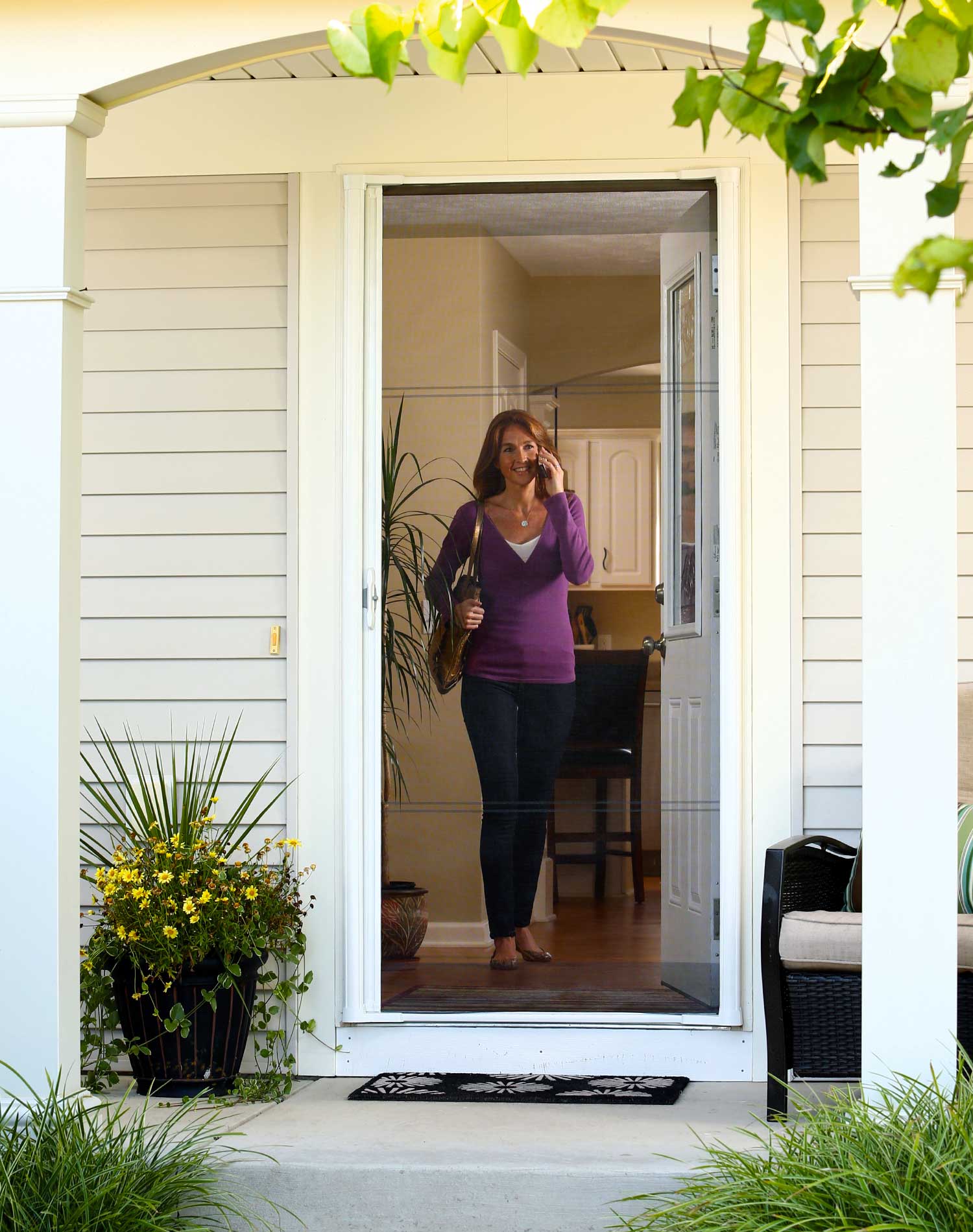 retractable screen door