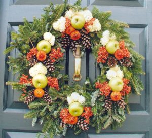 Historic Williamsburg Christmas wreath on door